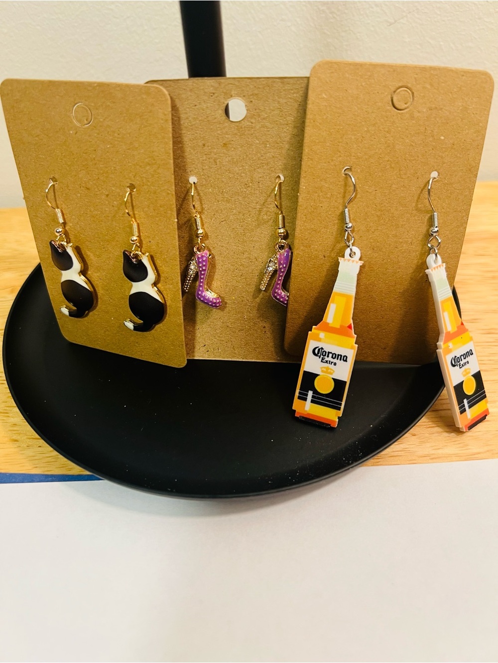 🆕 3 sets of Earrings-Cat, Purple Heels & Corona Bottle